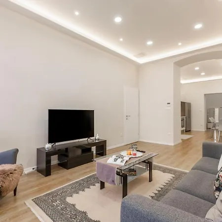 Exclusive Csengery In The Heart Of