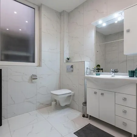 Exclusive Csengery In The Heart Of Apartamento *