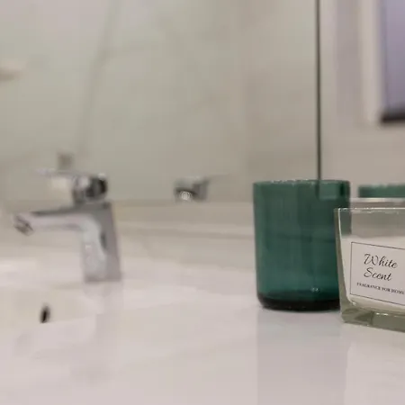 Exclusive Csengery In The Heart Of Budapeste