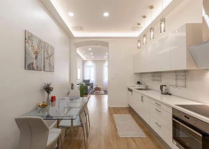 Exclusive Csengery In The Heart Of Appartement